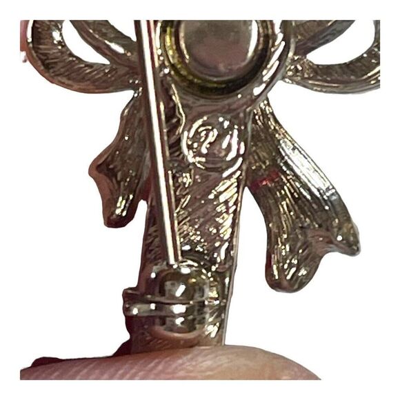 Candy Cane Rhinestone Bow Swarovski Crystal Holiday Gold Tone Brooch NEW IN BOX - Picture 5 of 12